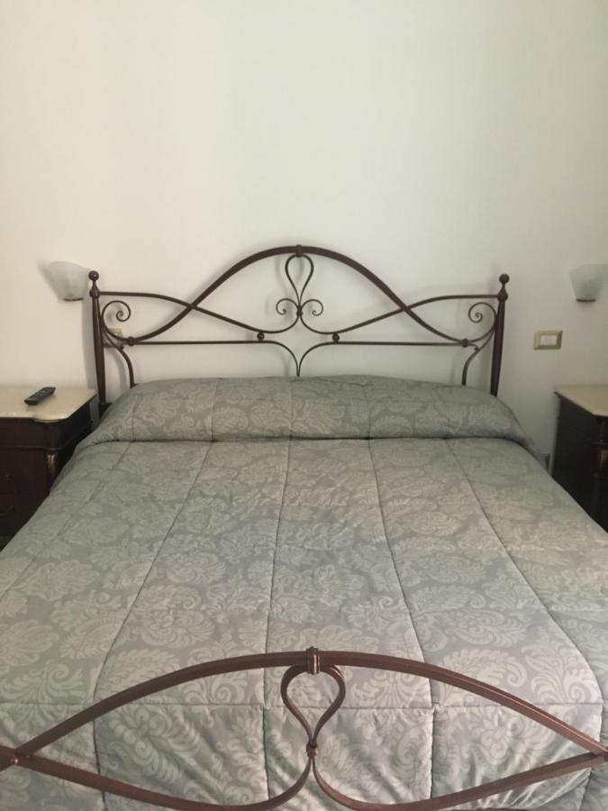 Bed and Breakfast Ciro A Maschio Angioino Nápoles Exterior foto